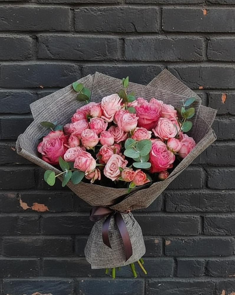 Букет цветов из: Розы в Красном Воронежской области