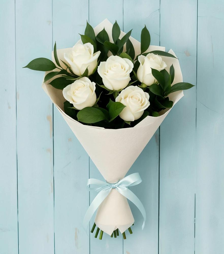 Букет цветов из: Розы в Красном Воронежской области