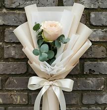 Букет цветов из:  Розы в Красном Воронежской области