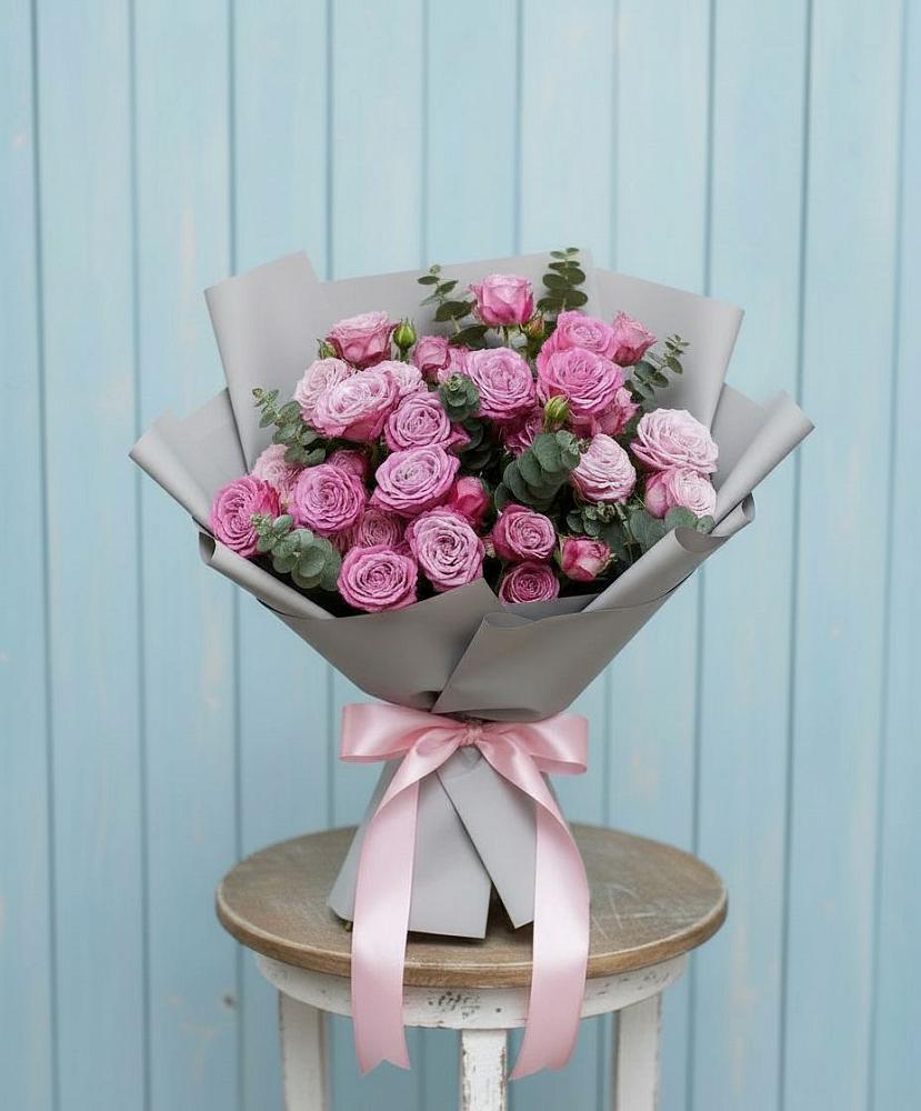 Букет цветов из: Розы в Красном Воронежской области