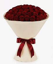 Букет 101 Бордовая роза Блэк Бакарра в Красном Воронежской области