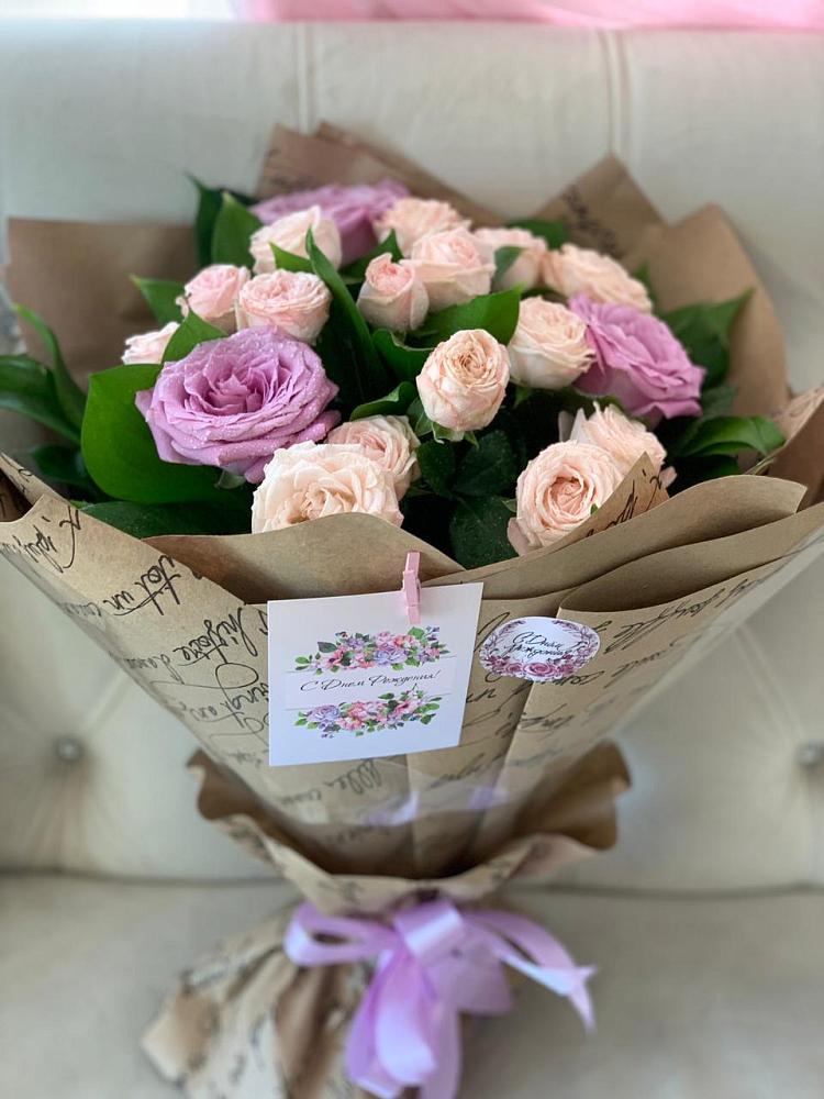 Букет цветов из: Розы в Красном Воронежской области