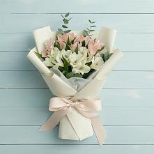 Букет цветов из:  Альстромерии в Красном Воронежской области