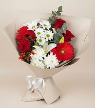 Букет цветов из:  Розы, Хризантемы, Герберы и Лилии в Красном Воронежской области