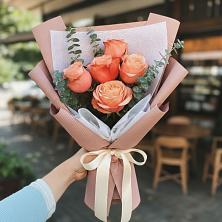 Букет цветов из:  Розы в Красном Воронежской области