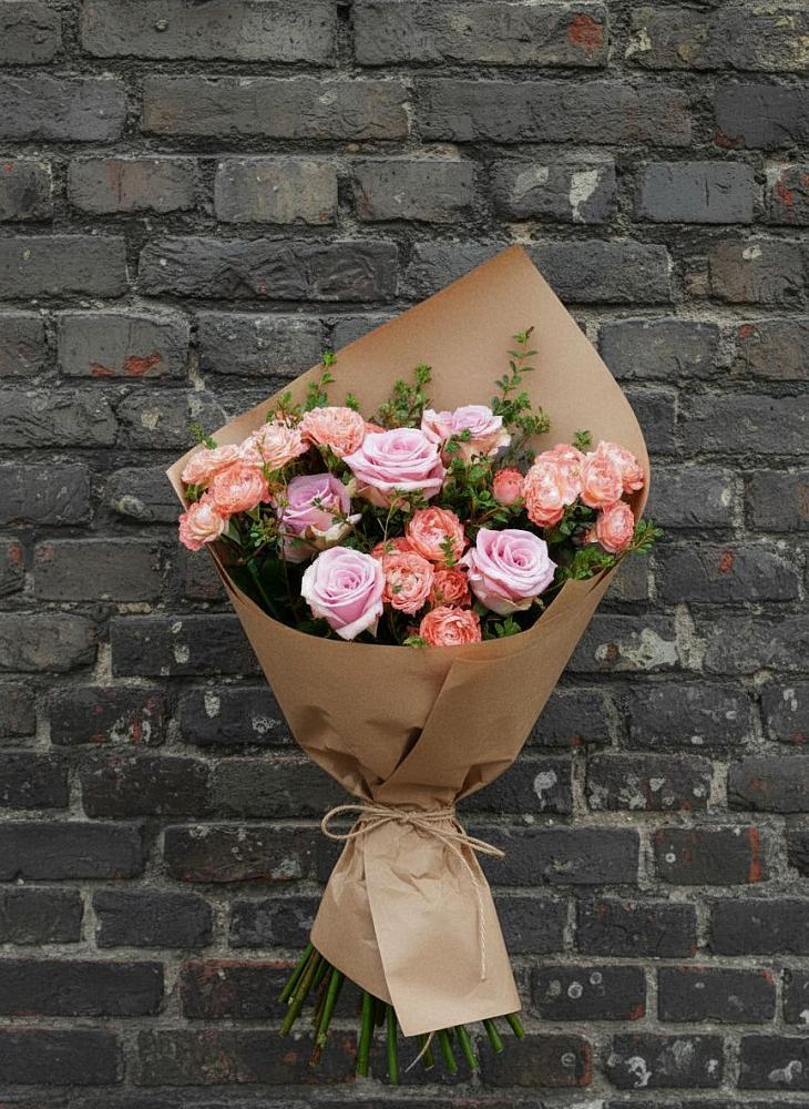 Букет цветов из: Розы в Красном Воронежской области