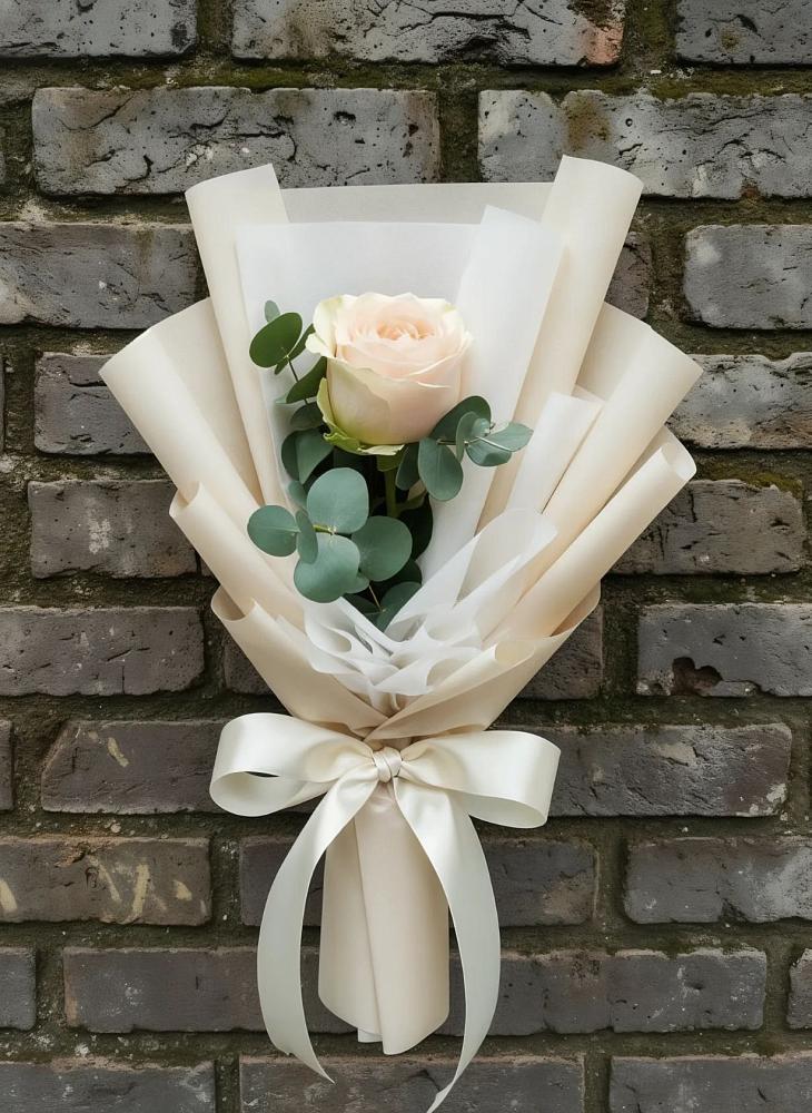 Букет цветов из: Розы в Красном Воронежской области