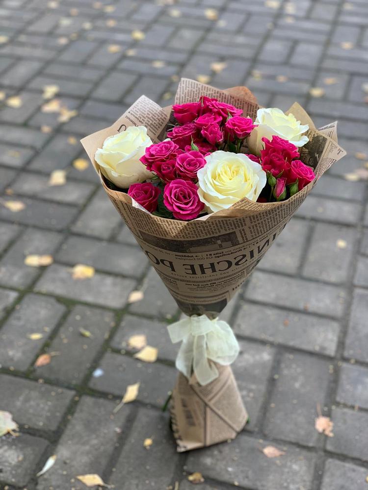 Букет цветов из: Розы в Красном Воронежской области