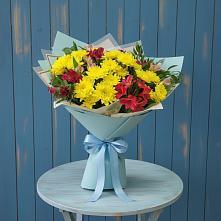 Букет цветов из:  Альстромерии и Хризантемы в Красном Воронежской области