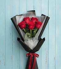 Букет цветов из:  Розы в Красном Воронежской области