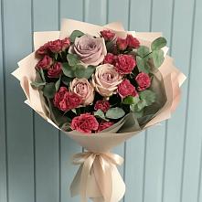 Букет цветов из:  Гвоздики и Розы в Красном Воронежской области