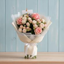 Букет цветов из:  Розы в Красном Воронежской области