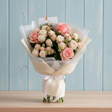 Букет цветов из:  Розы в Красном Воронежской области