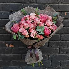 Букет цветов из:  Розы в Красном Воронежской области